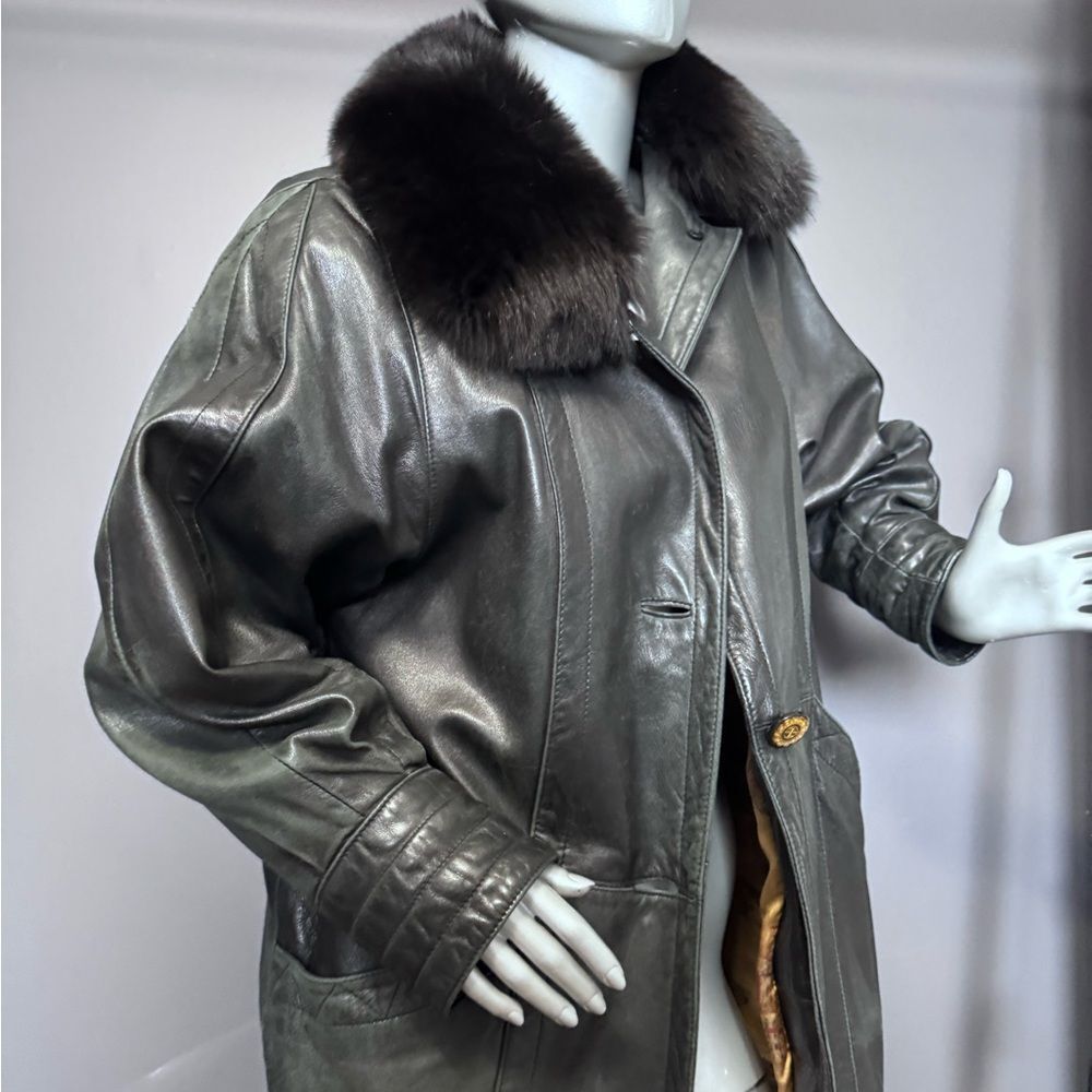 ❌SOLD❌ Black Leather Fur-Trim Trench Coat W/ Gold Buttons - Picture 6 of 15